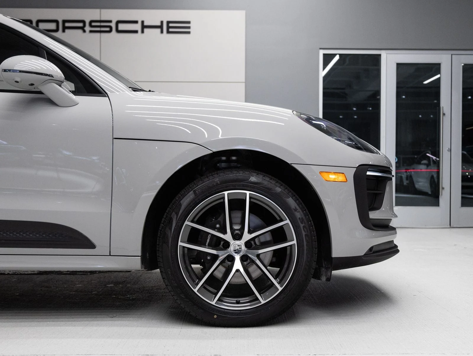 2026 Porsche Macan (95B), 11/20