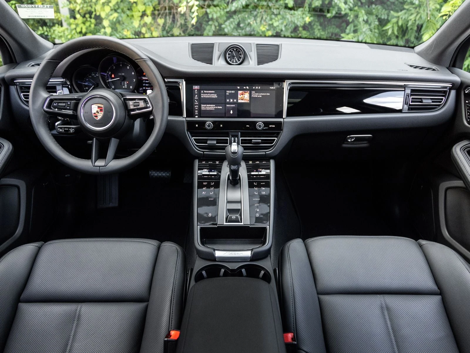 2026 Porsche Macan (95B), 12/20