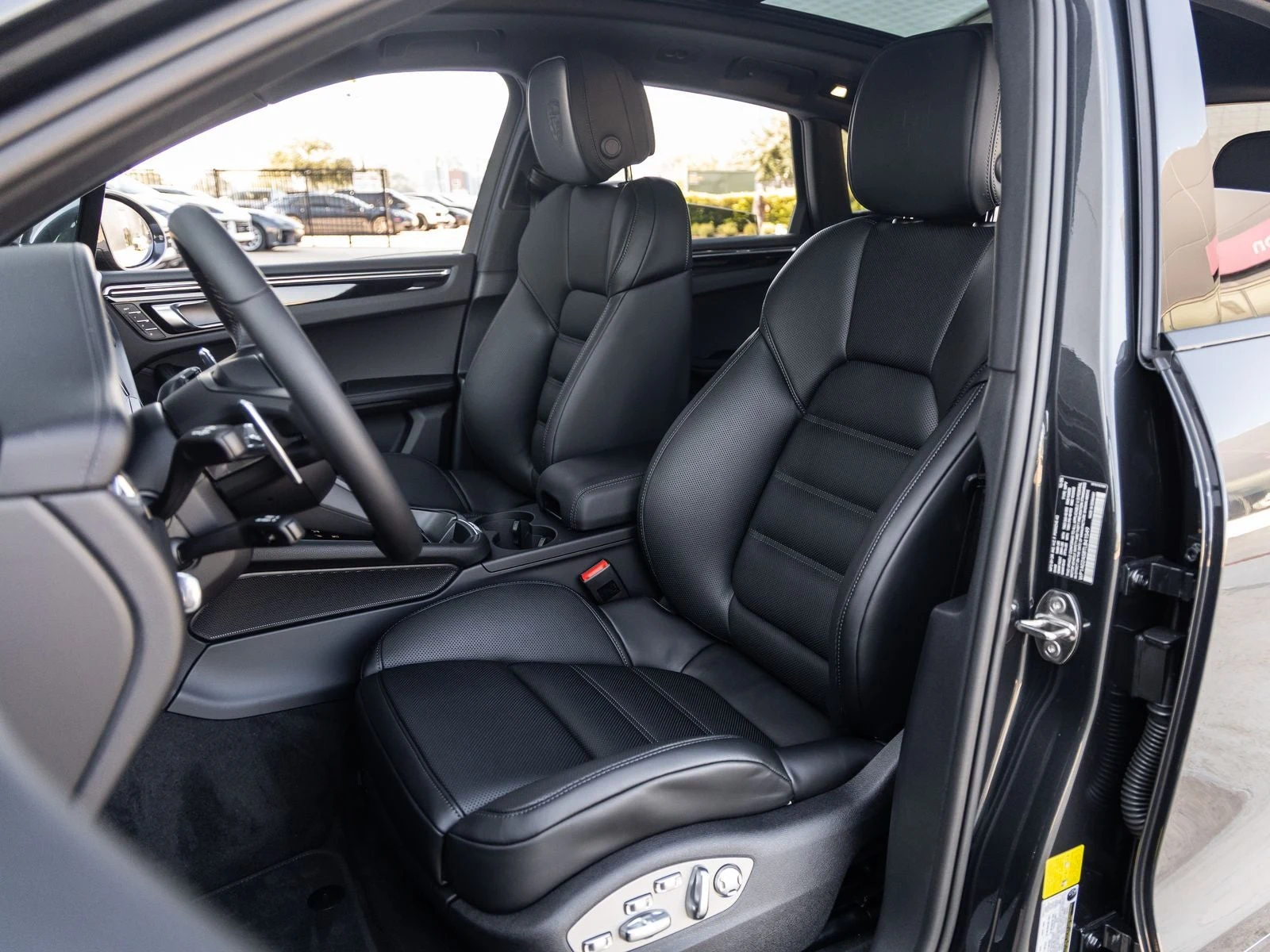 2026 Porsche Macan S (95B), 5/20