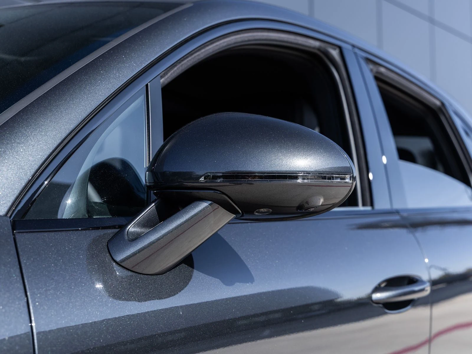 2026 Porsche Macan S (95B), 18/20