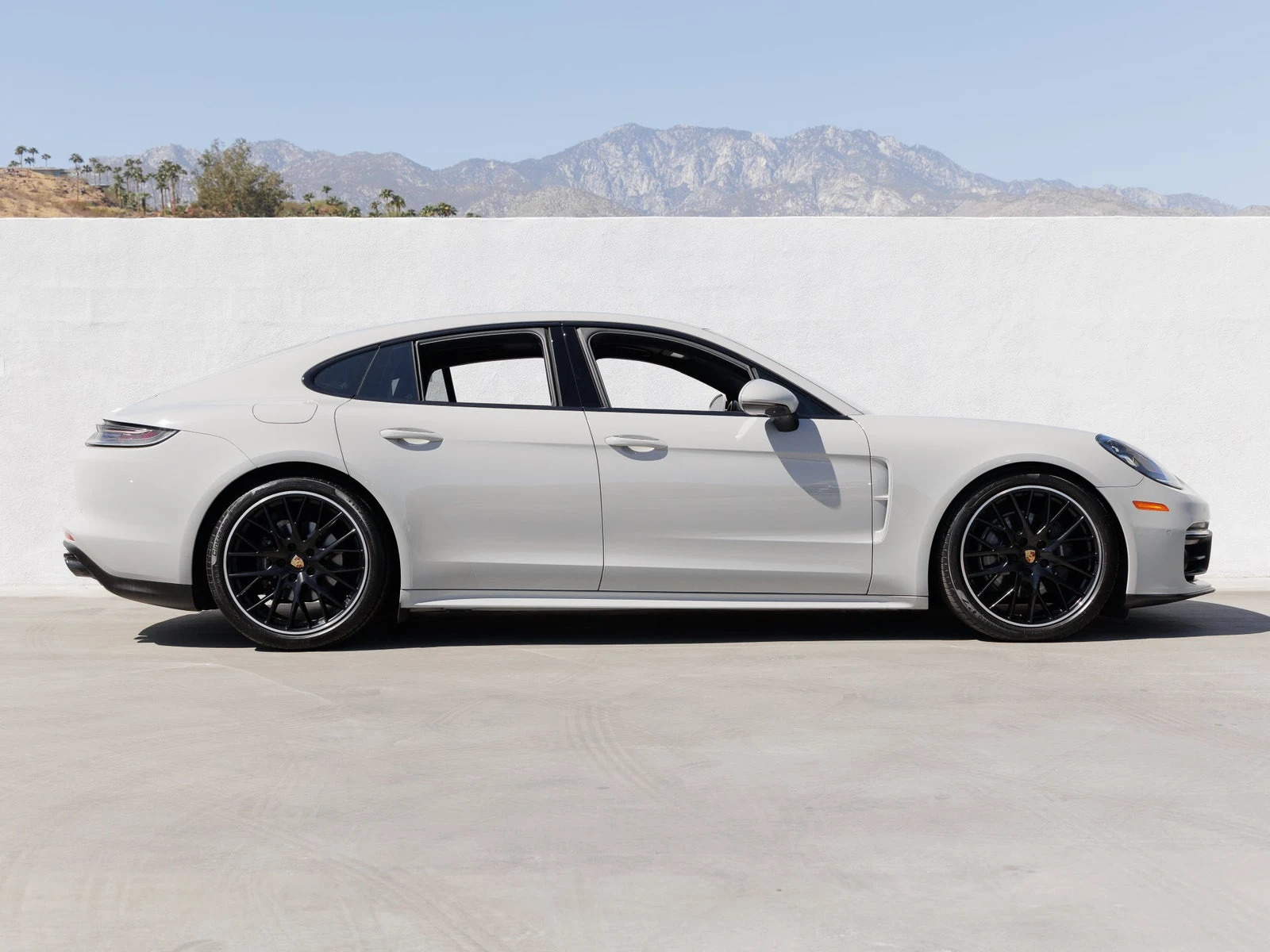 2023 Porsche Panamera Platinum Edition (971), 8/20