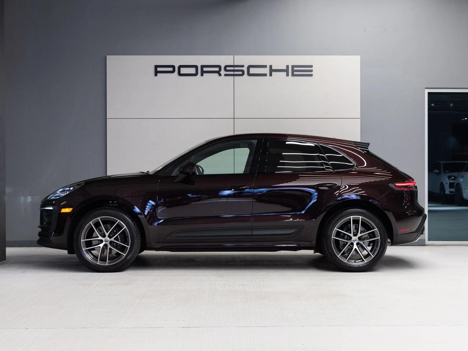 2026 Porsche Macan (95B), 2/20