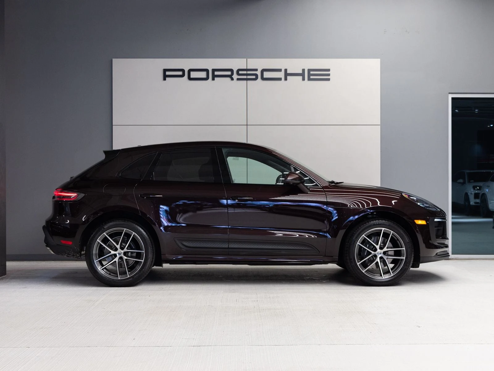 2026 Porsche Macan (95B), 8/20