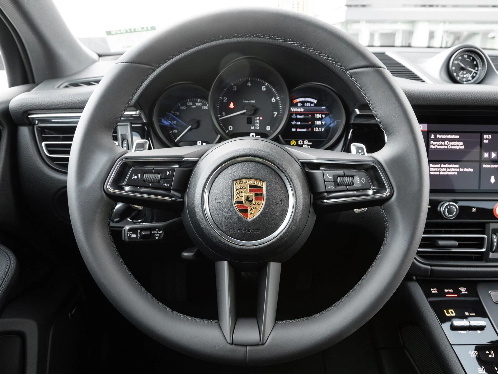 2026 Porsche Macan (95B), 13/20