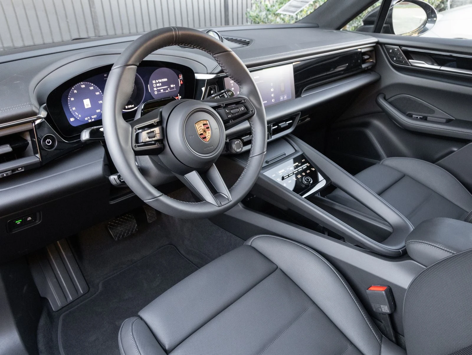 2026 Porsche Macan 4 Electric (XAB), 4/20