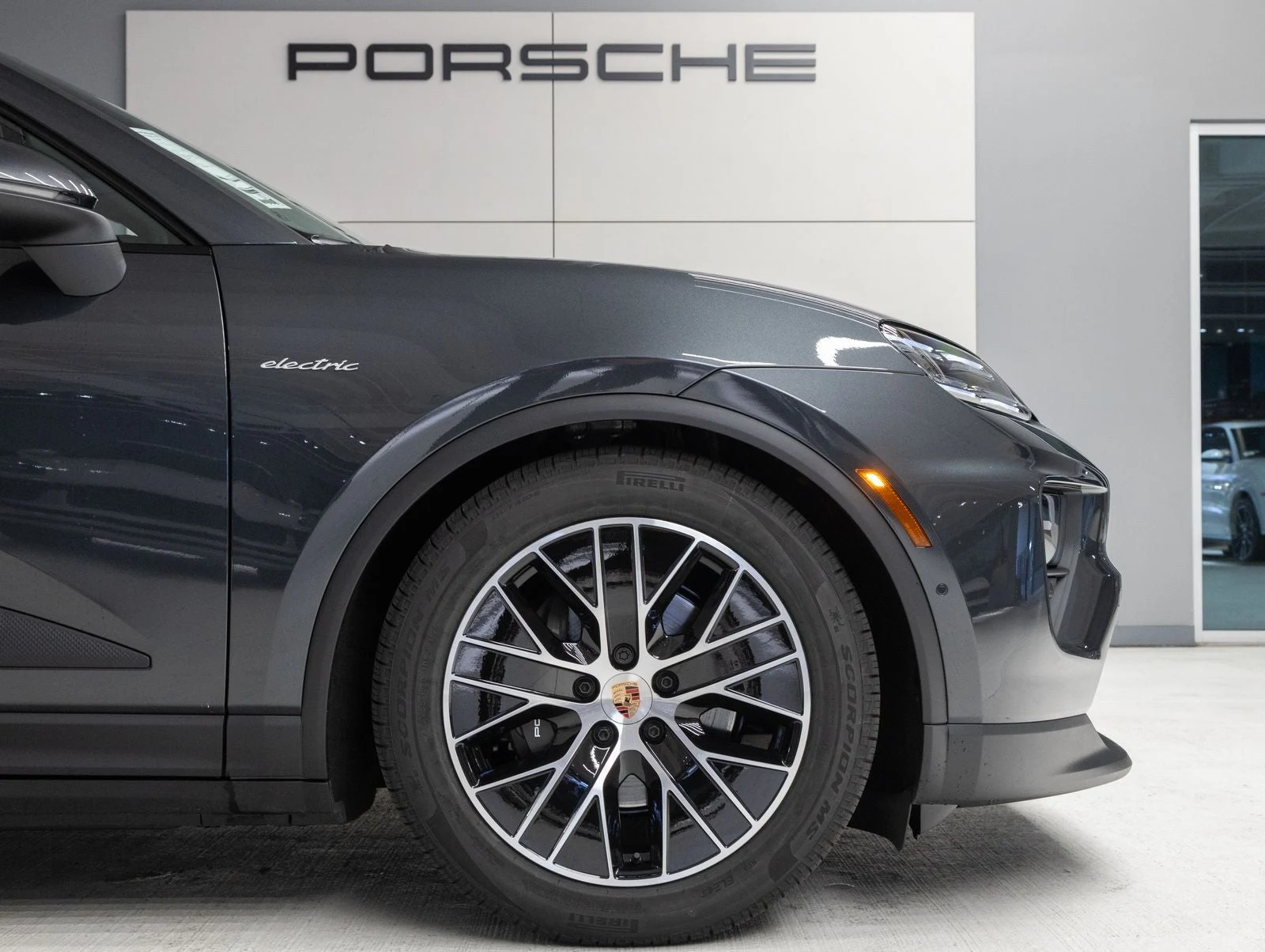 2026 Porsche Macan 4 Electric (XAB), 11/20