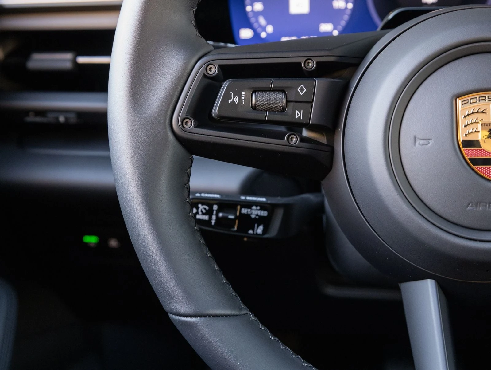 2026 Porsche Macan 4 Electric (XAB), 15/20