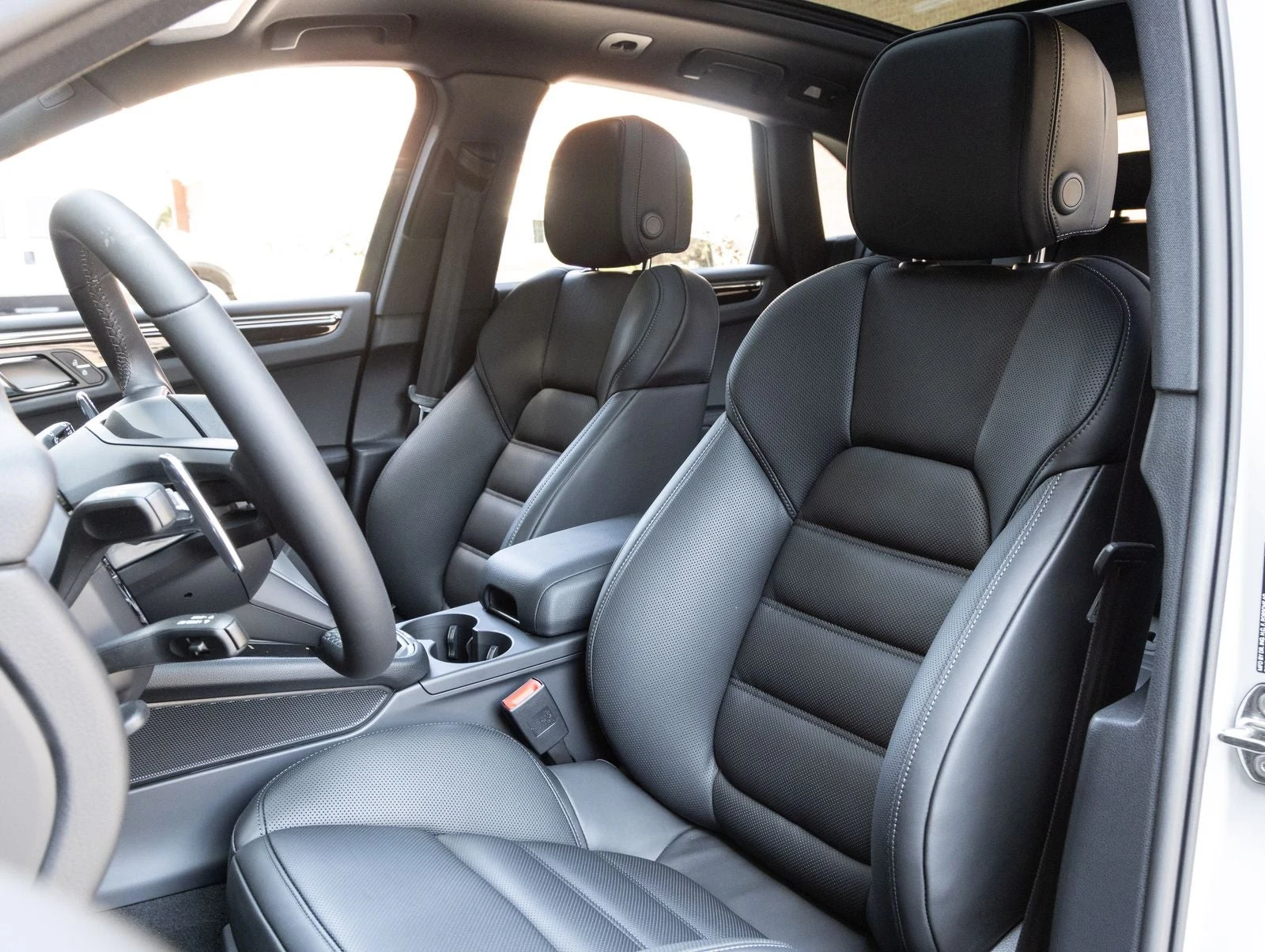 2026 Porsche Macan (95B), 5/20