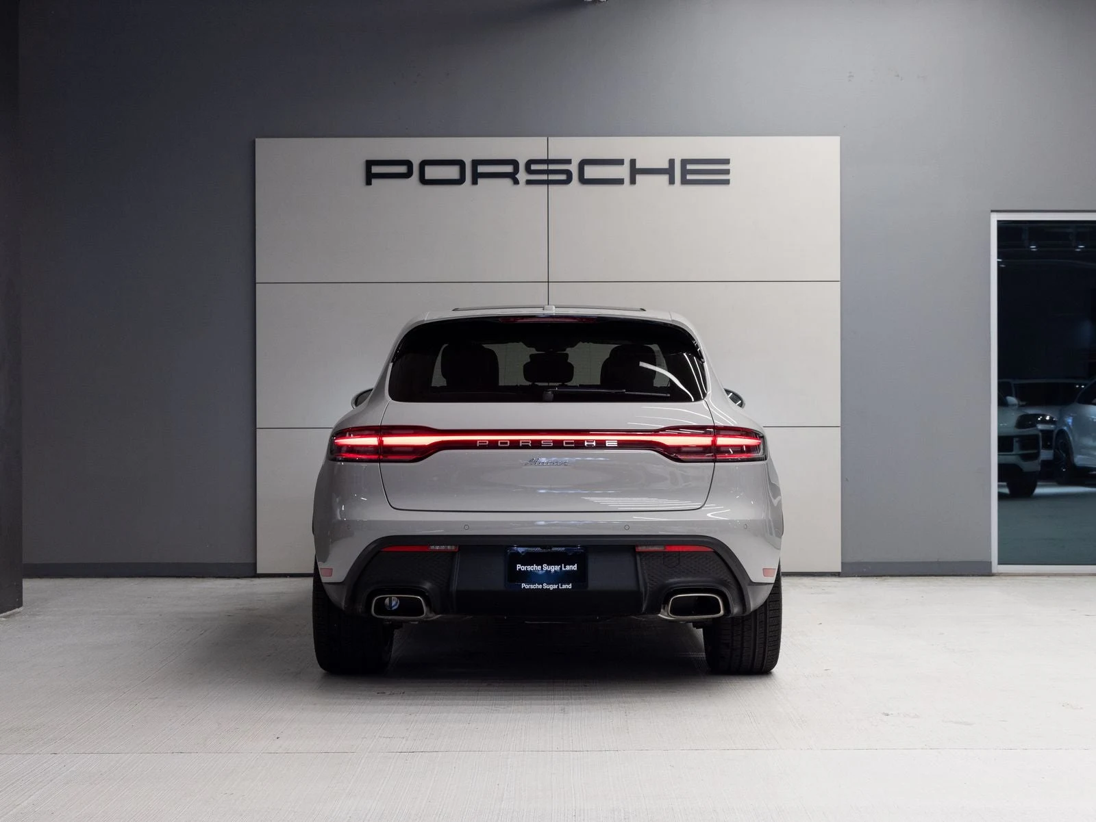 2026 Porsche Macan (95B), 6/20