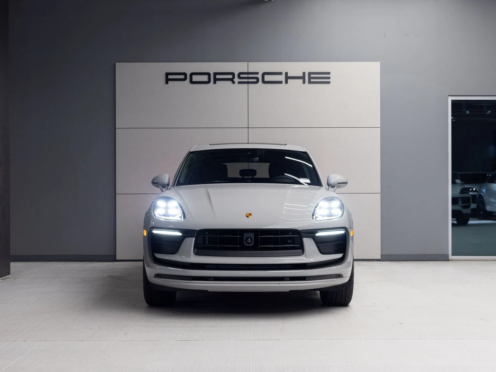 2026 Porsche Macan (95B), 10/20
