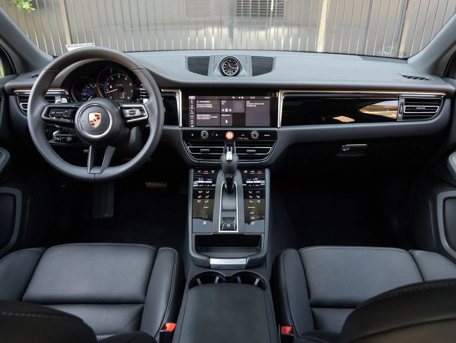 2026 Porsche Macan (95B), 12/20