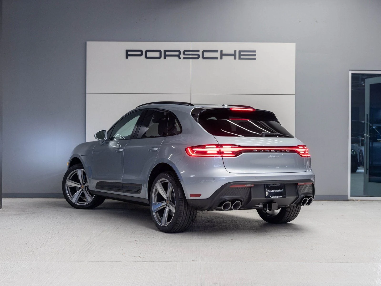 2026 Porsche Macan (95B), 3/20