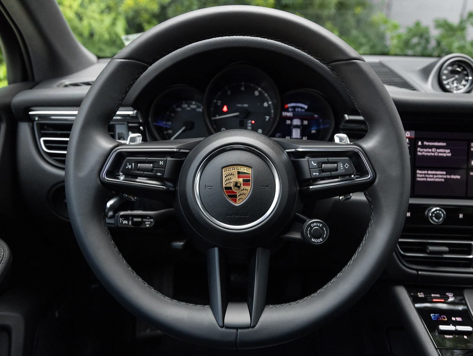 2026 Porsche Macan (95B), 13/20