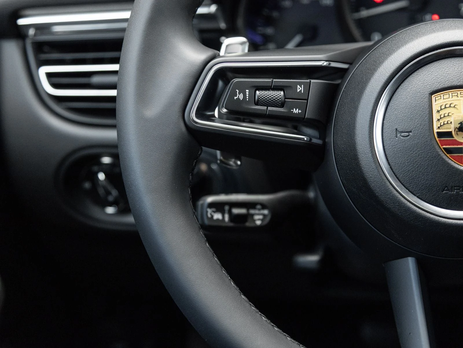 2026 Porsche Macan (95B), 15/20