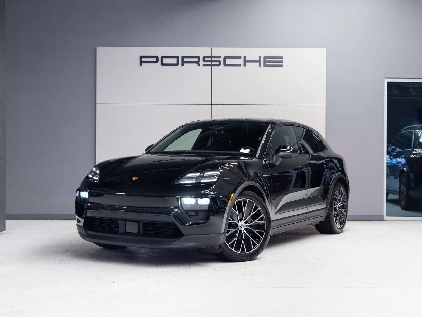 Porsche Macan 4 Electric (XAB) · black · Indigo Auto Group