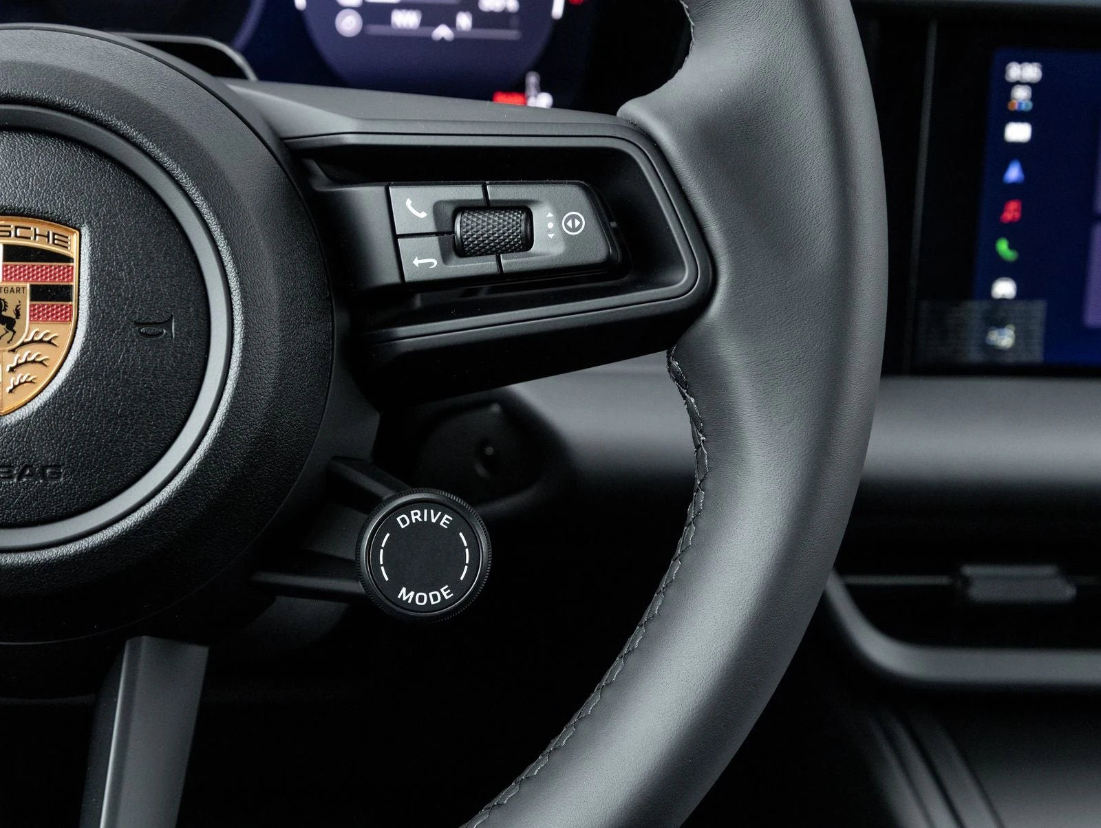 2026 Porsche Macan 4 Electric (XAB), 16/20