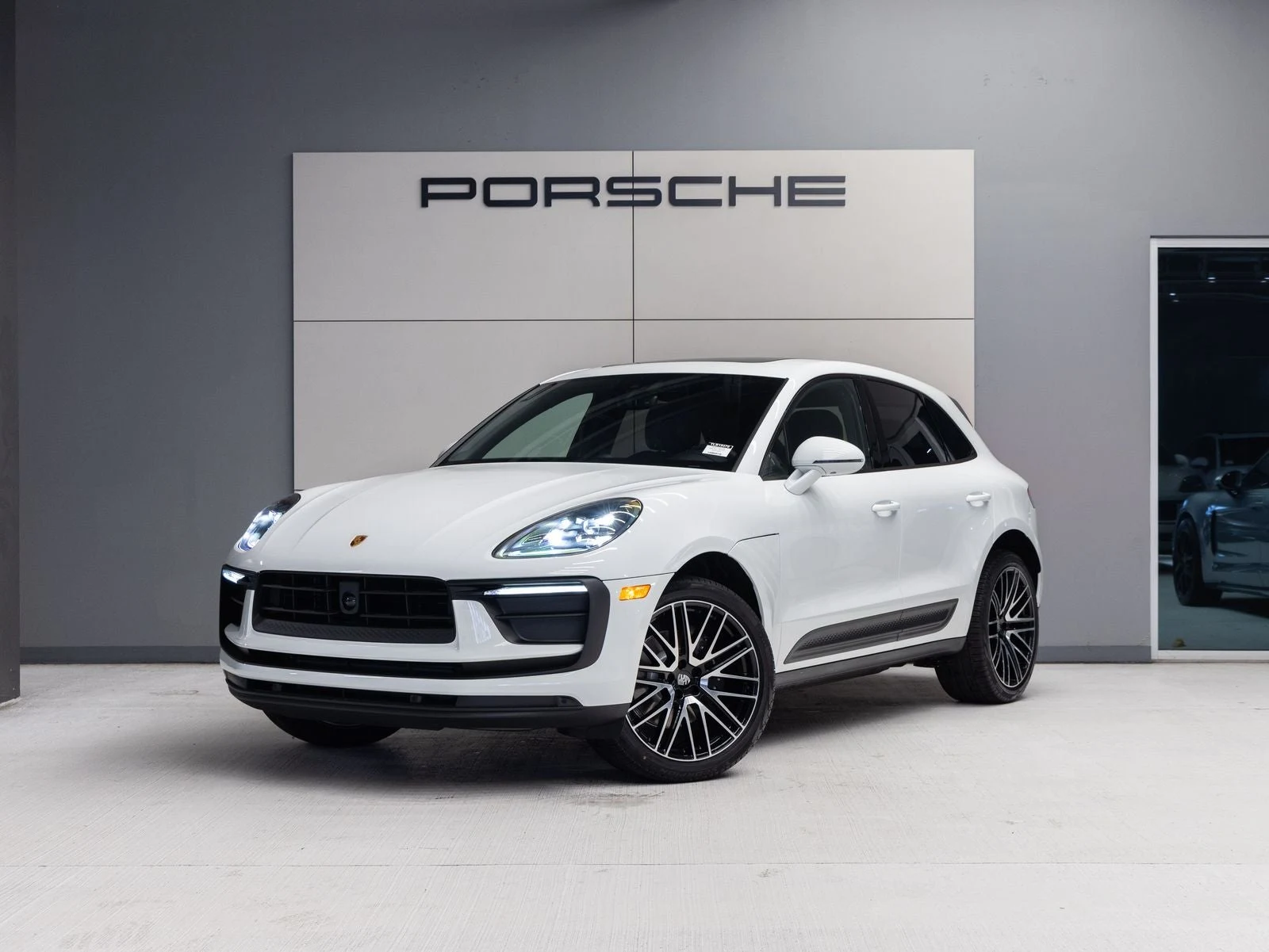 Porsche Macan (95B) · white · Indigo Auto Group
