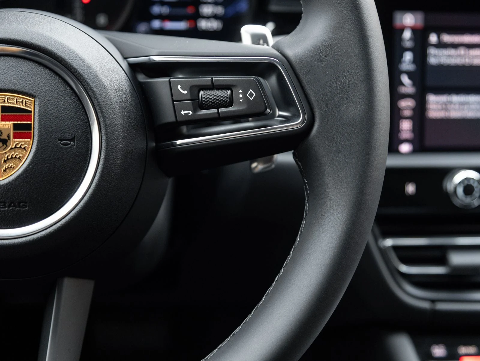 2026 Porsche Macan (95B), 16/20