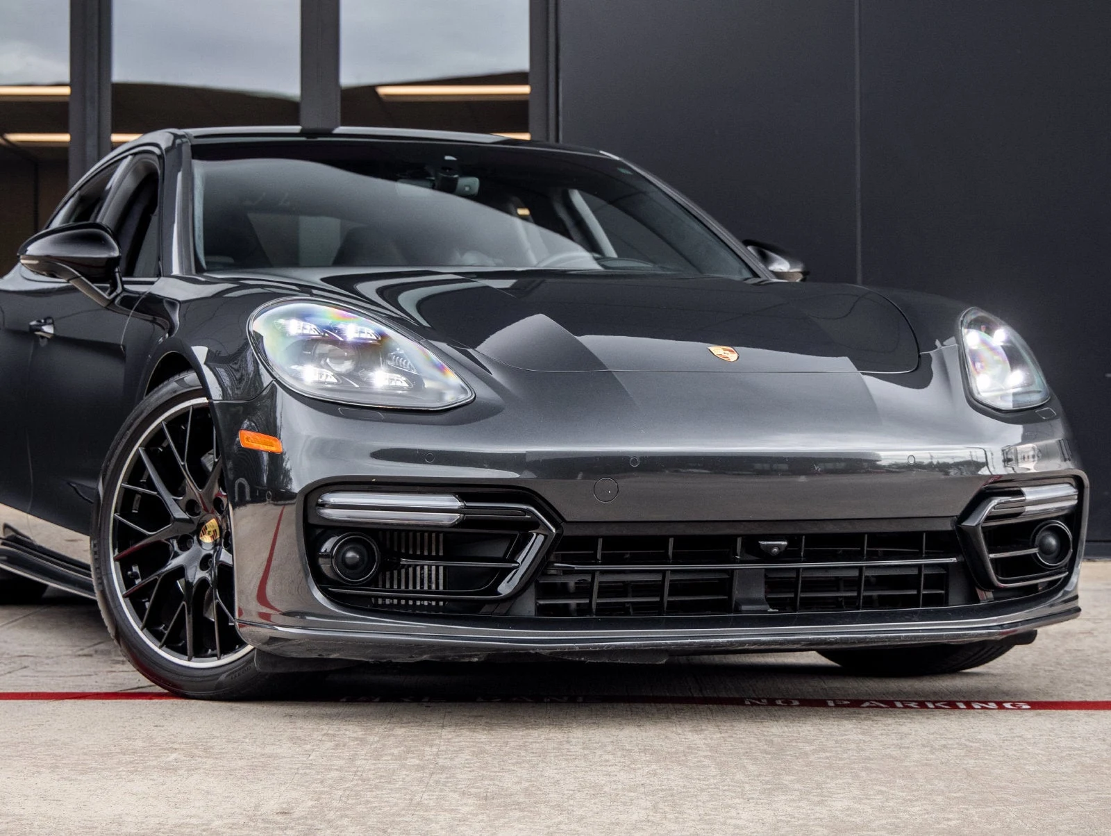 2020 Porsche Panamera GTS (971), 9/20