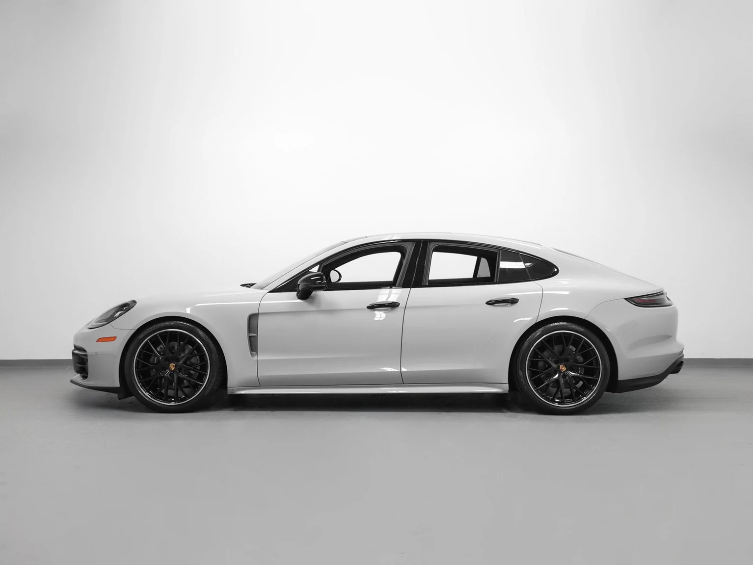 2023 Porsche Panamera 4 Platinum Edition (971), 2/20