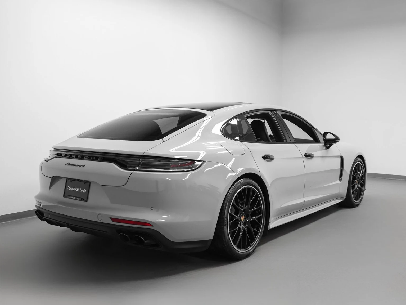 2023 Porsche Panamera 4 Platinum Edition (971), 11/20