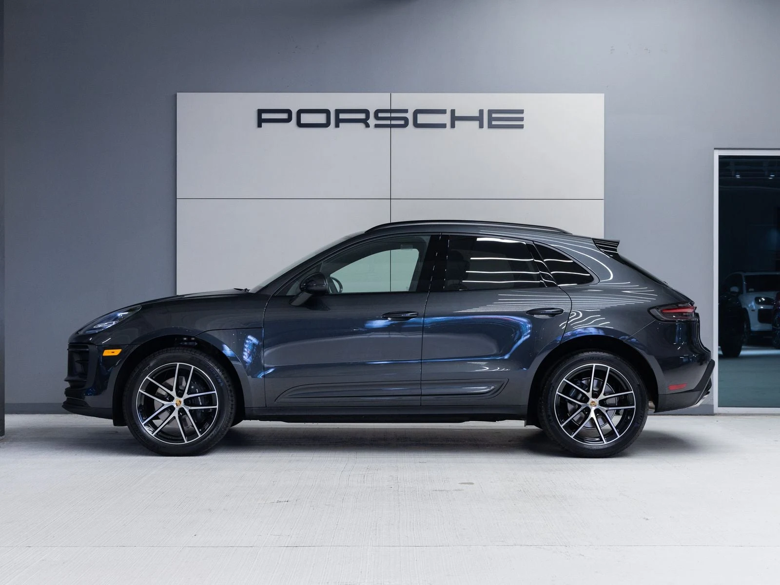 2026 Porsche Macan (95B), 2/20