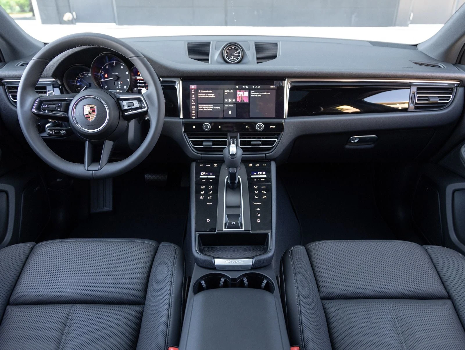 2026 Porsche Macan (95B), 12/20