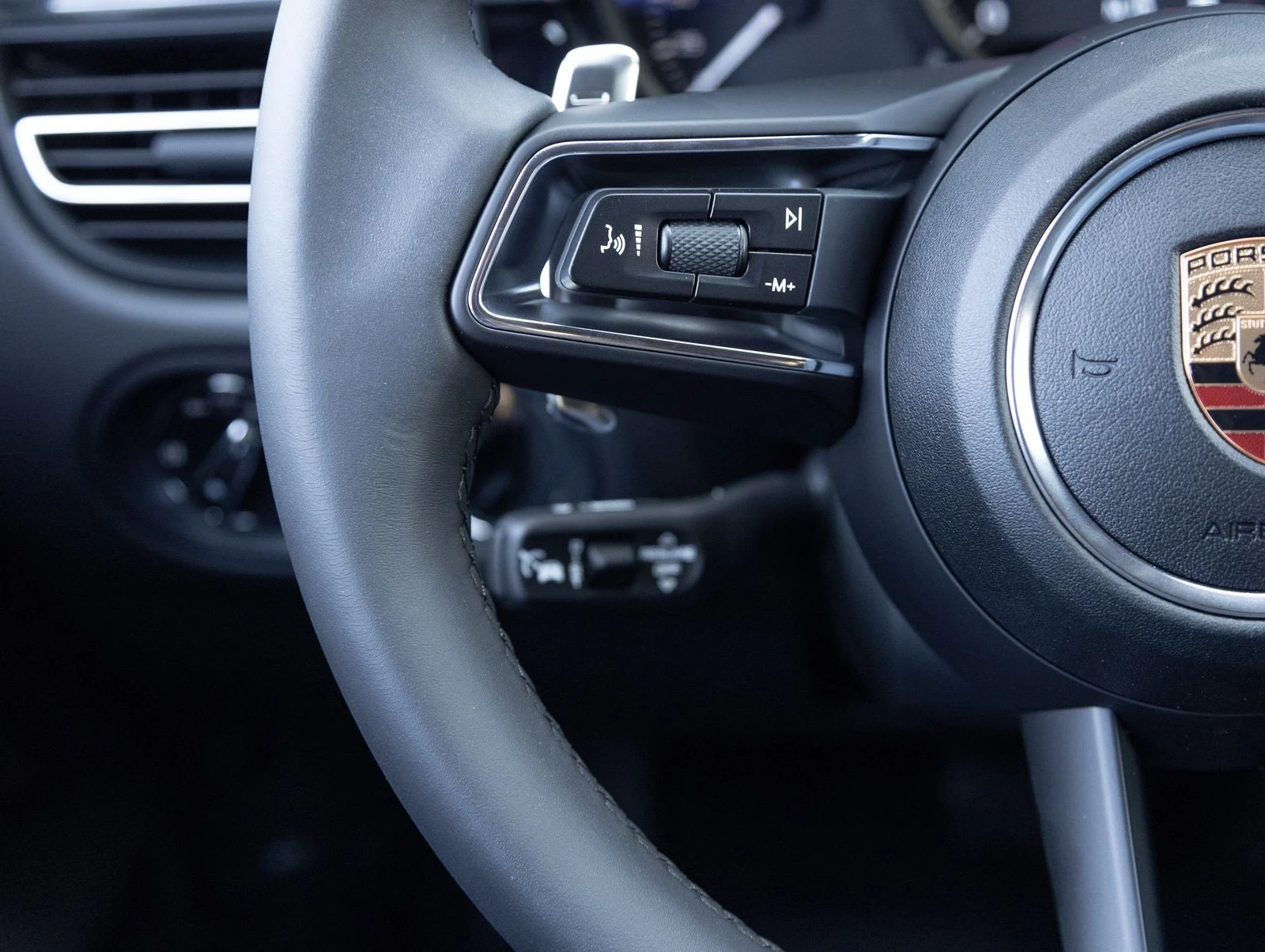 2026 Porsche Macan (95B), 15/20