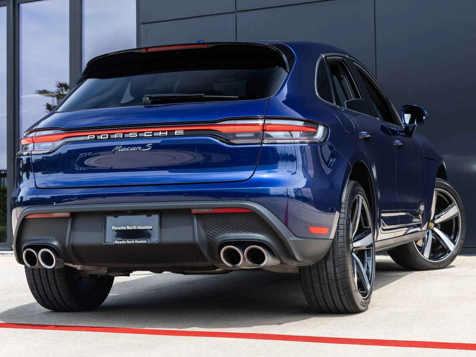 2026 Porsche Macan S (95B), 11/20
