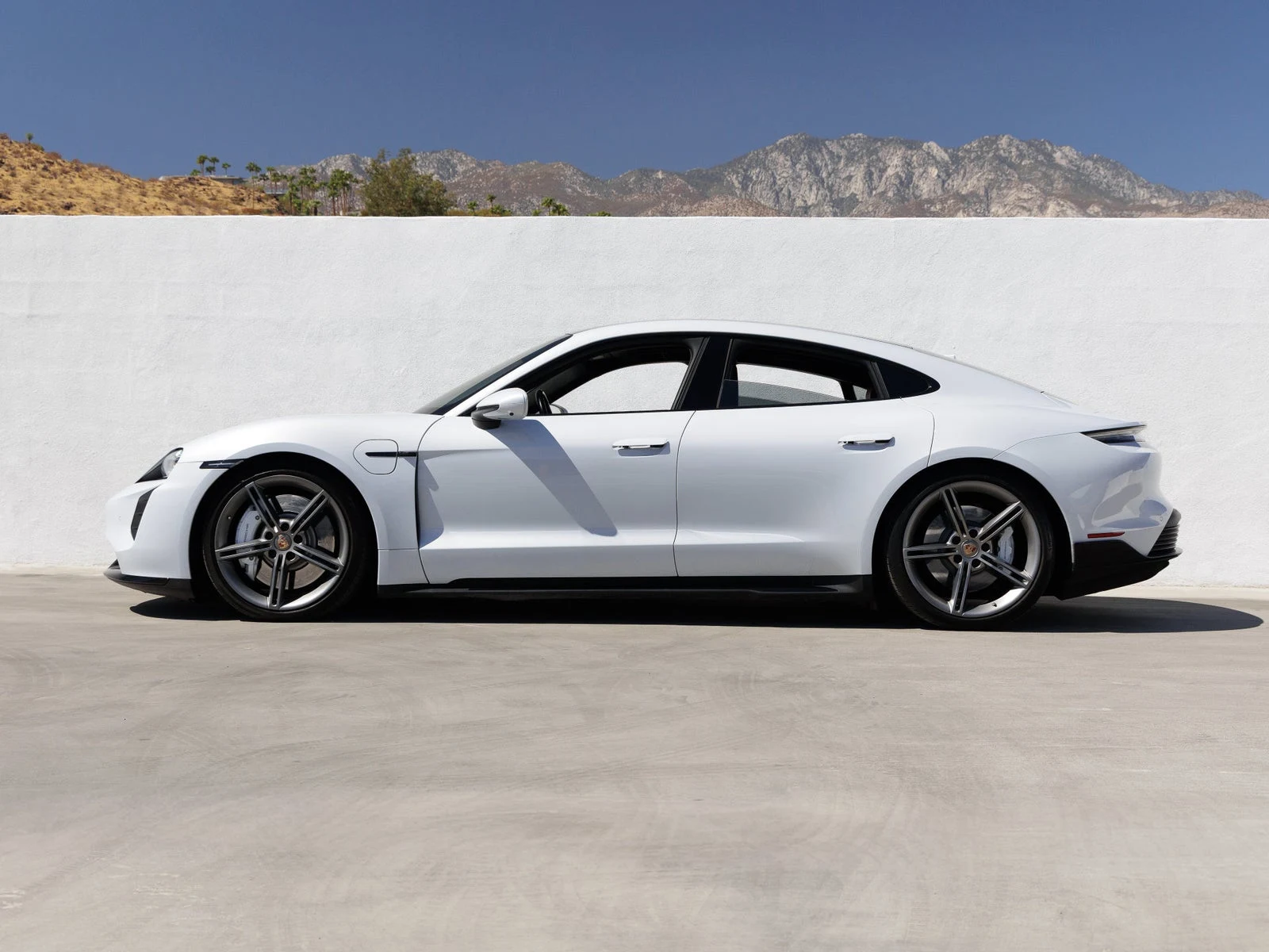 2021 Porsche Taycan Turbo (Original Version), 2/20