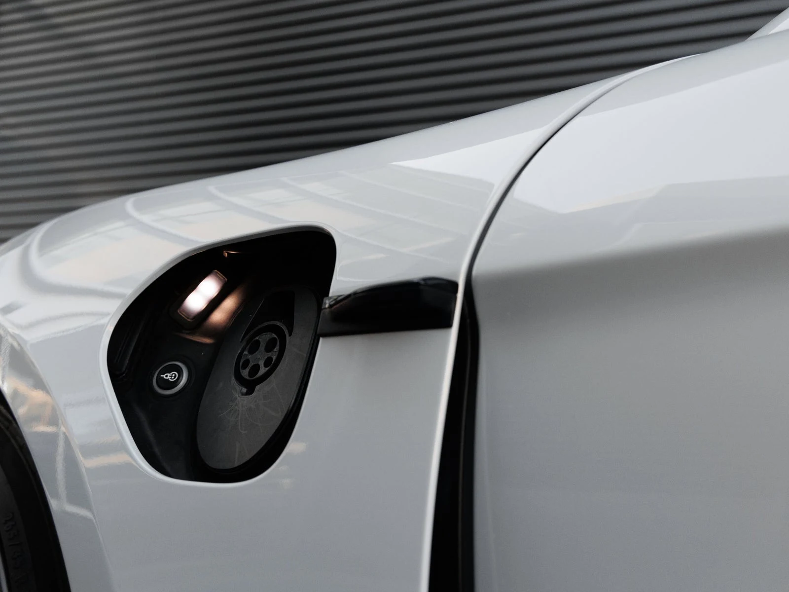 2021 Porsche Taycan Turbo (Original Version), 13/20