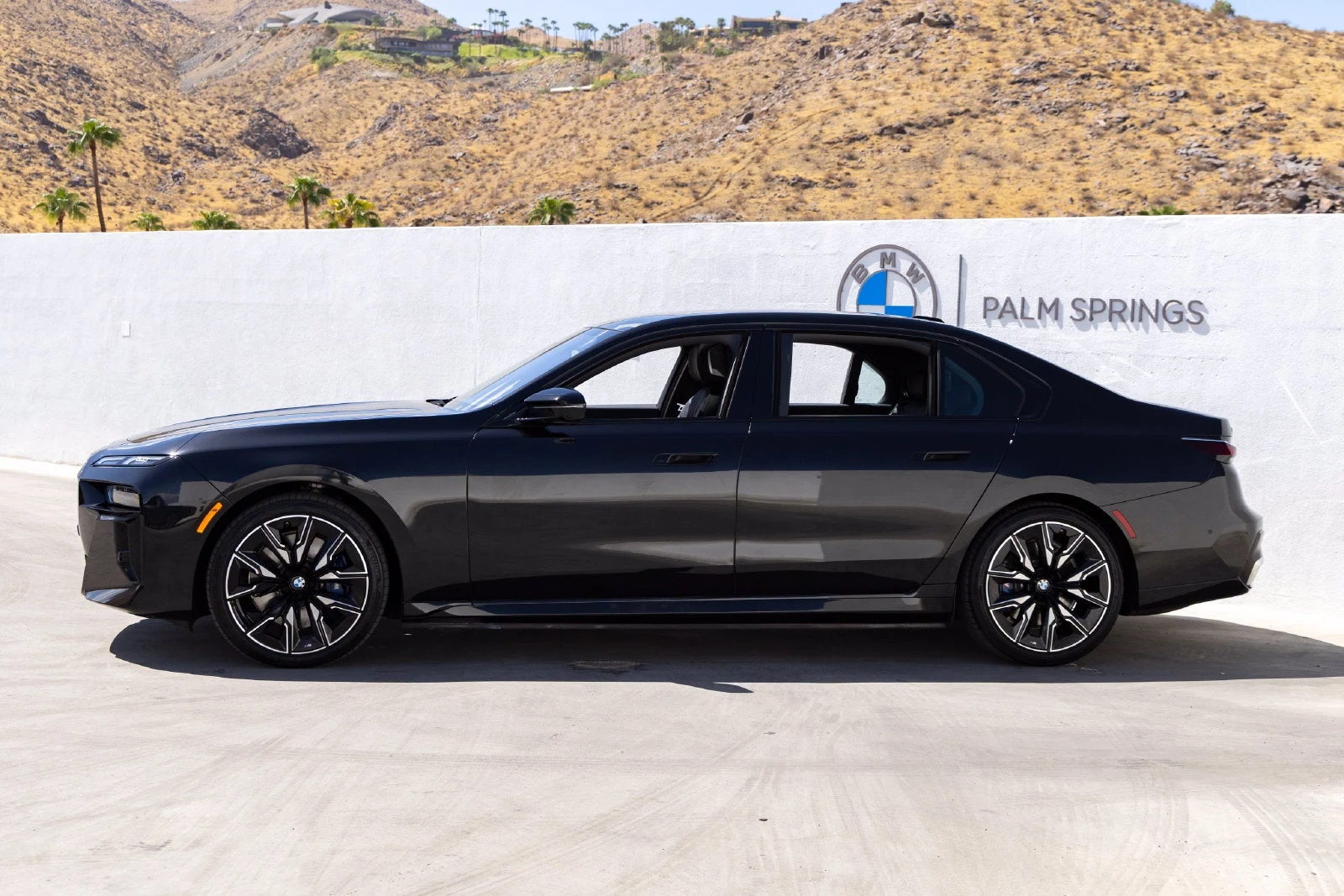2024 BMW i7 M70 xDrive (G70), 3/20