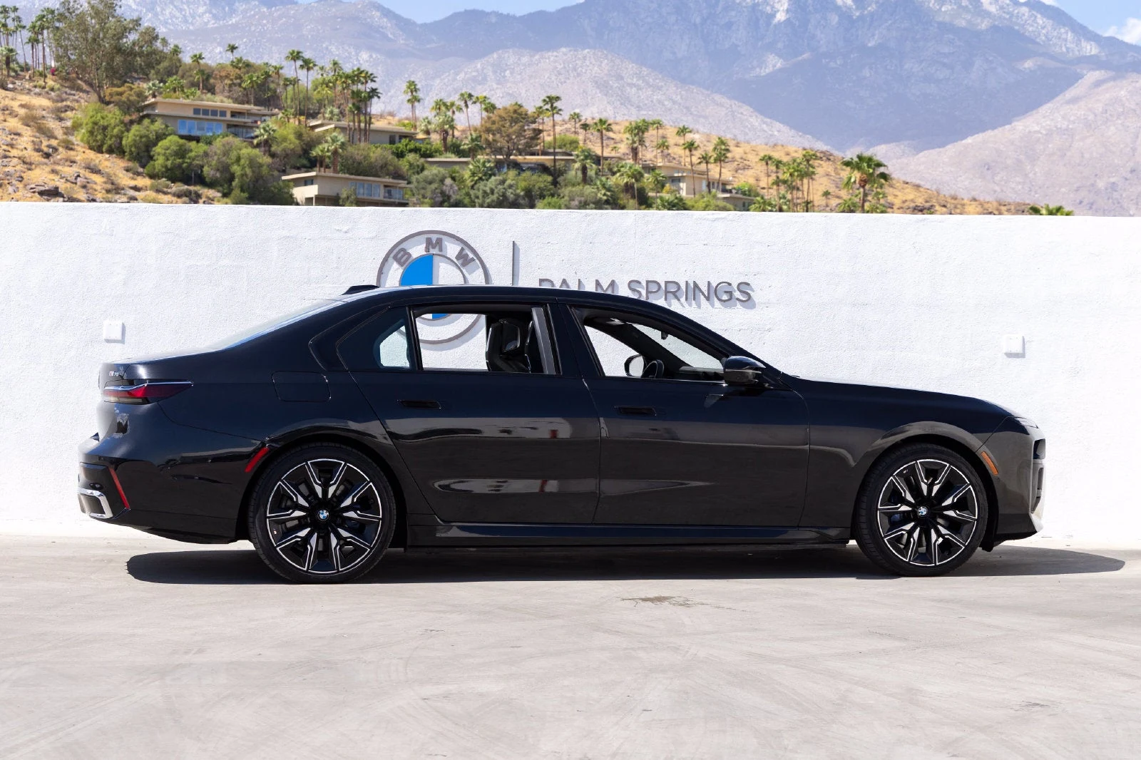 2024 BMW i7 M70 xDrive (G70), 5/20
