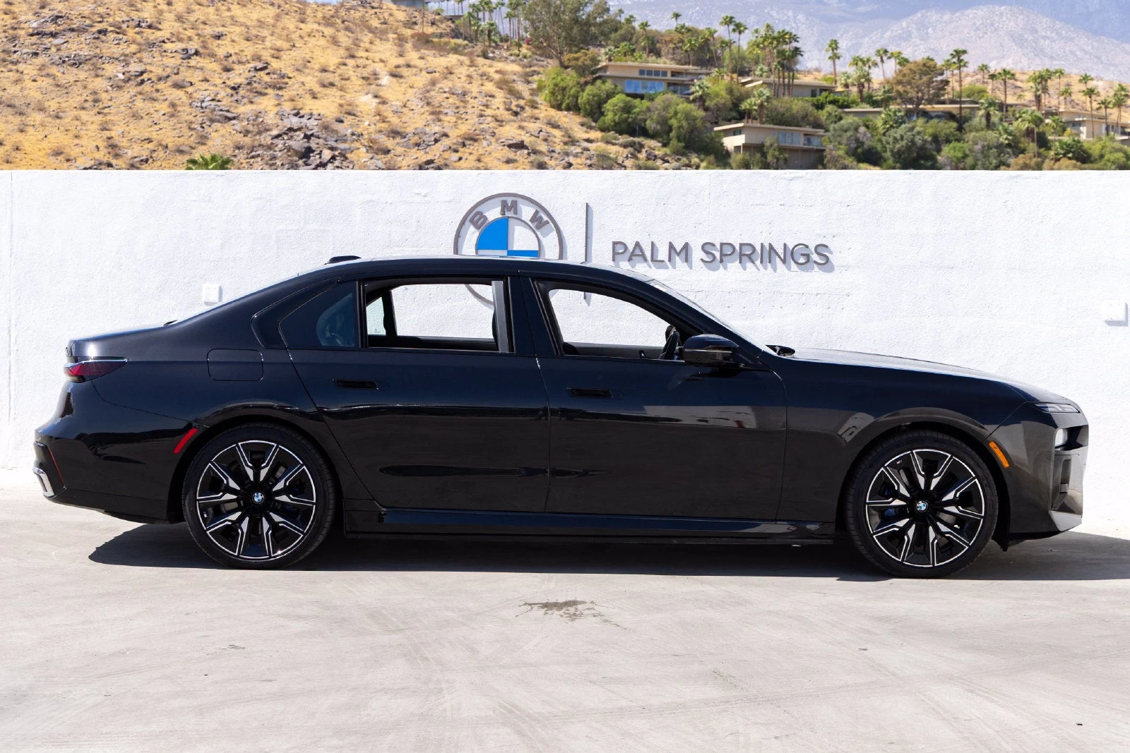 2024 BMW i7 M70 xDrive (G70), 6/20
