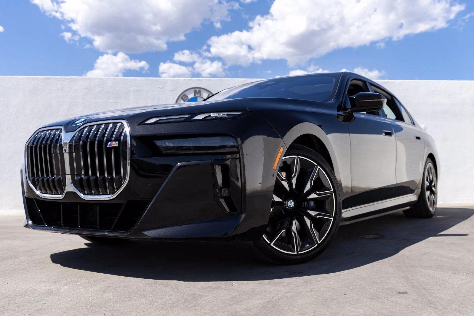 2024 BMW i7 M70 xDrive (G70), 8/20