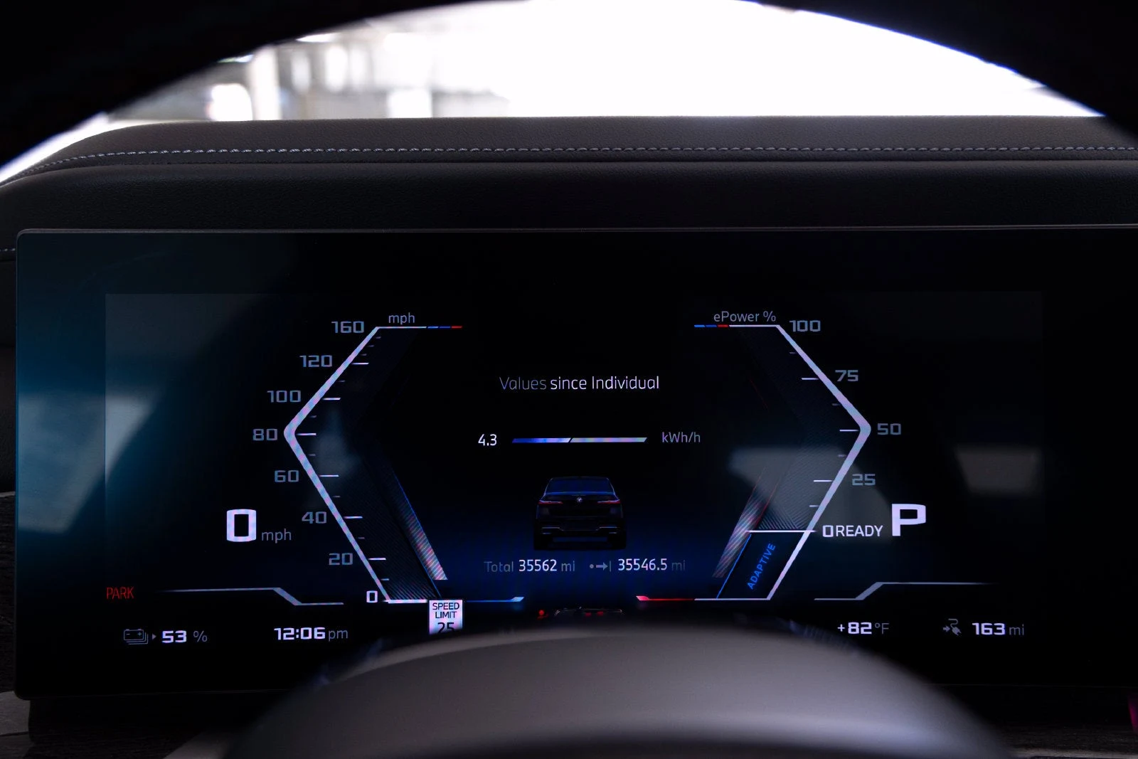 2024 BMW i7 M70 xDrive (G70), 10/20