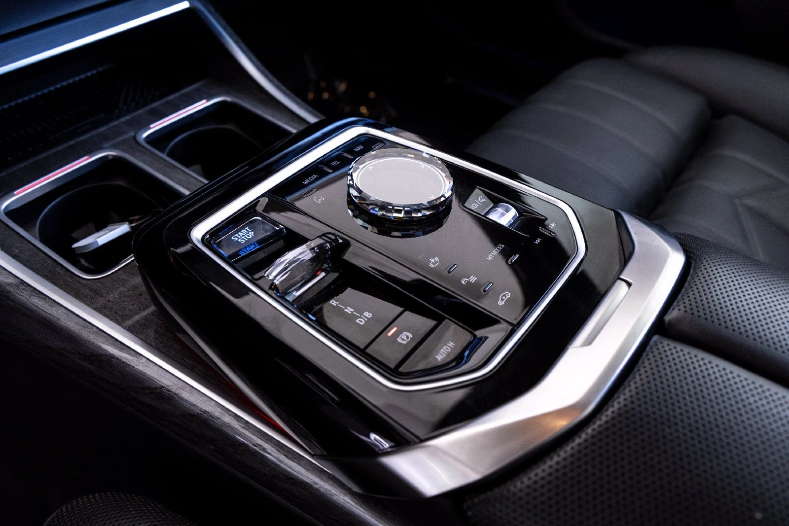 2024 BMW i7 M70 xDrive (G70), 19/20