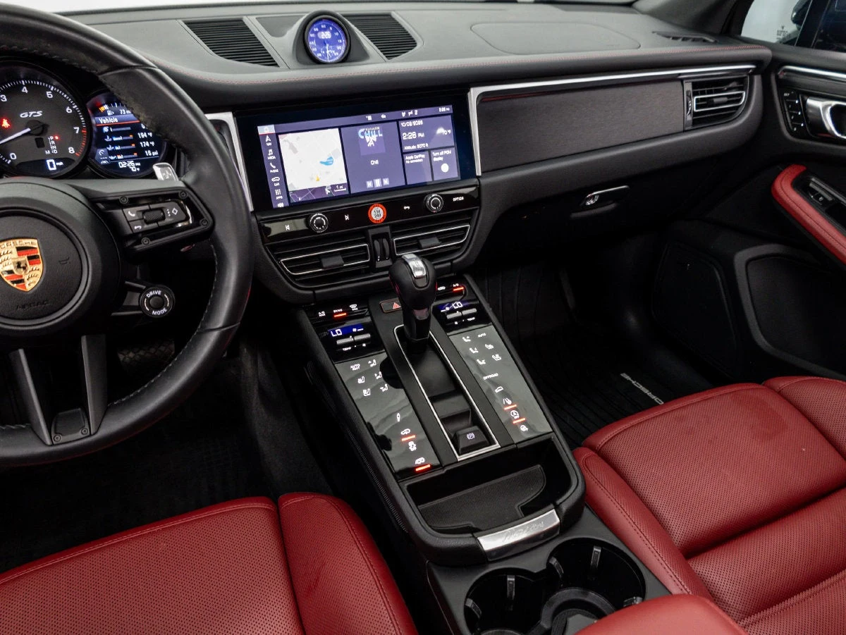 2023 Porsche Macan GTS (95B), 18/20