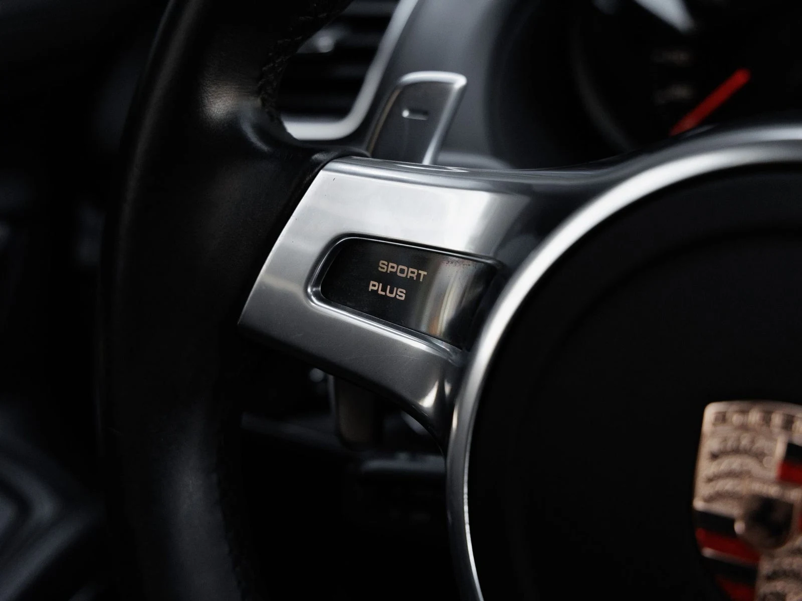2015 Porsche Cayman GTS (981), 19/20