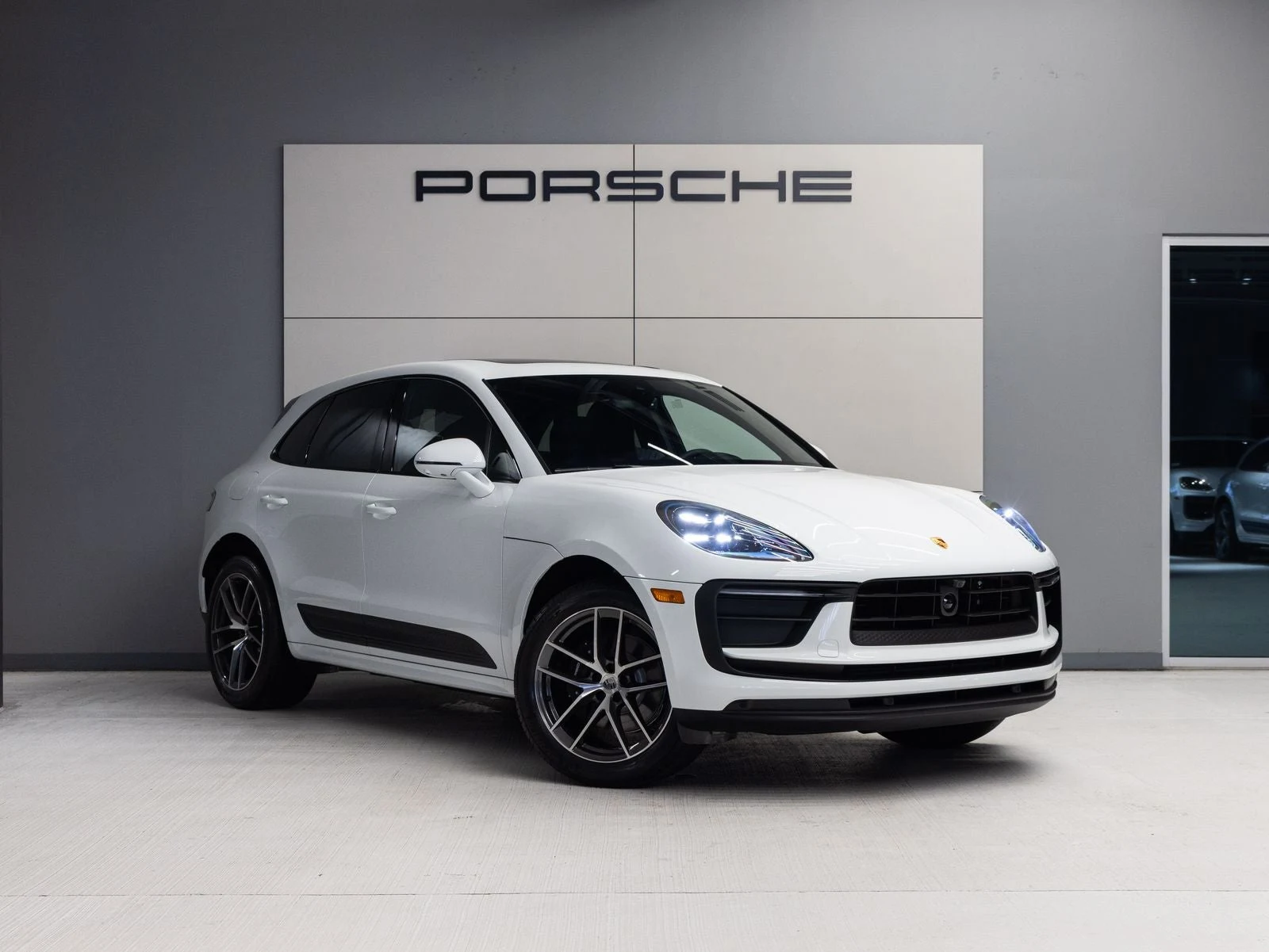 2026 Porsche Macan (95B), 9/20