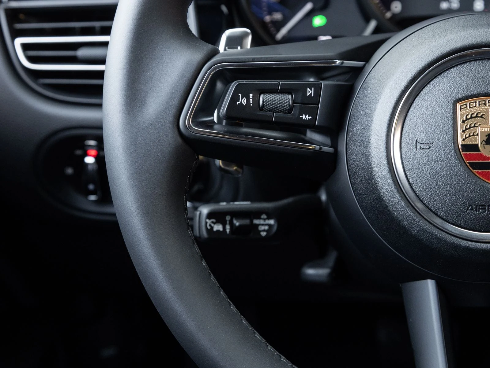 2026 Porsche Macan (95B), 15/20