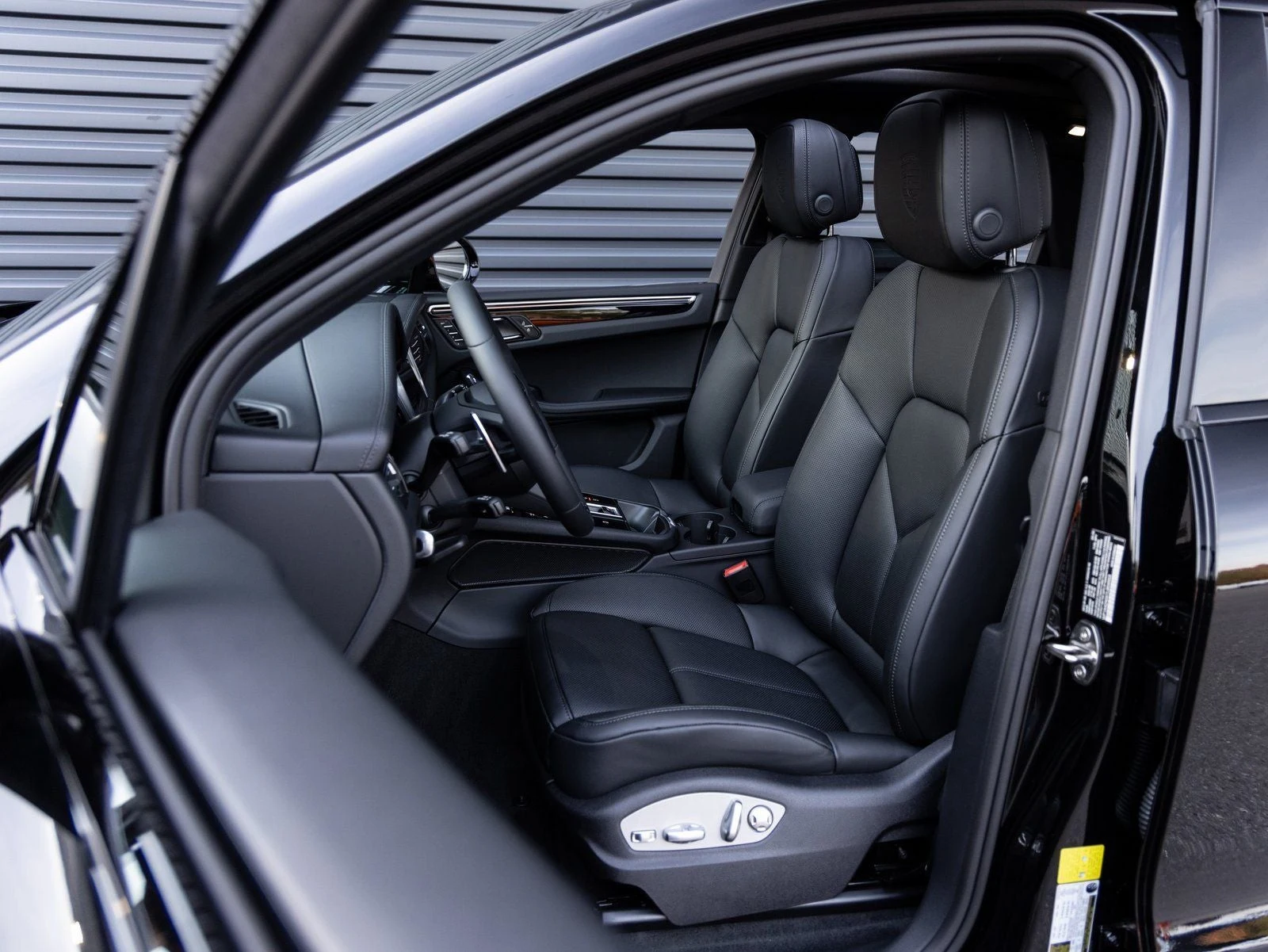 2026 Porsche Macan (95B), 5/20