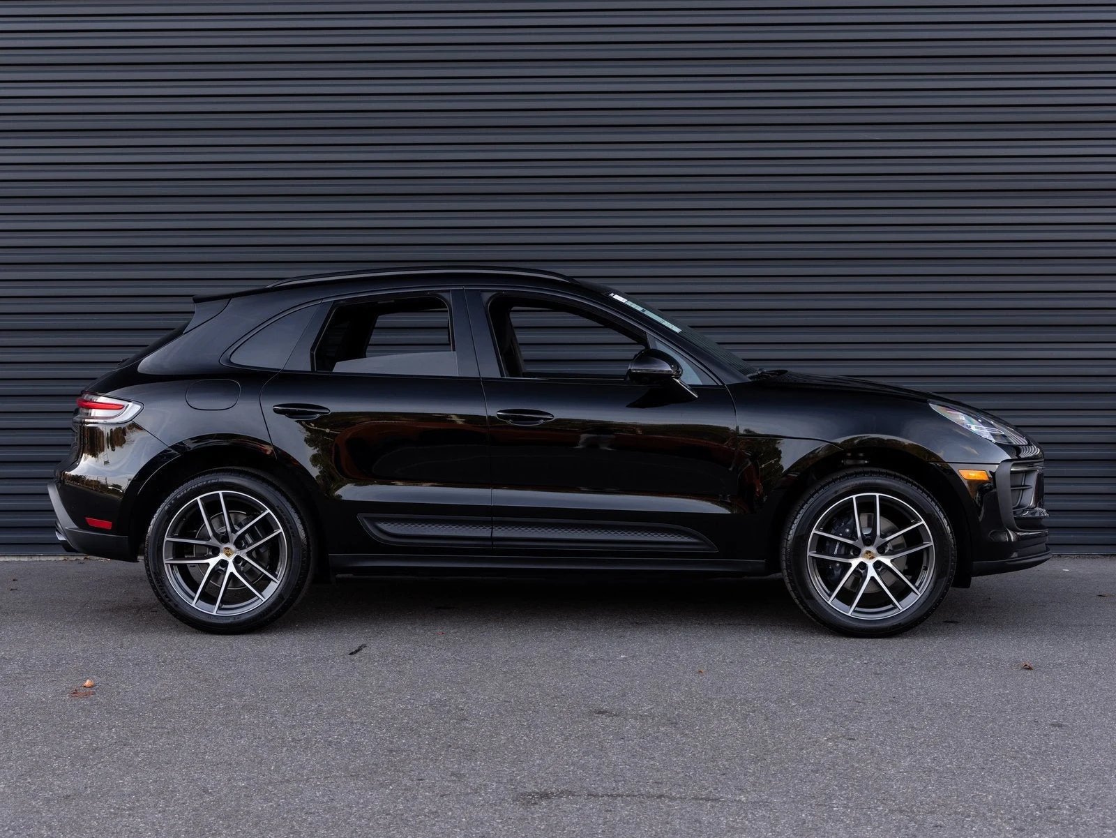 2026 Porsche Macan (95B), 8/20