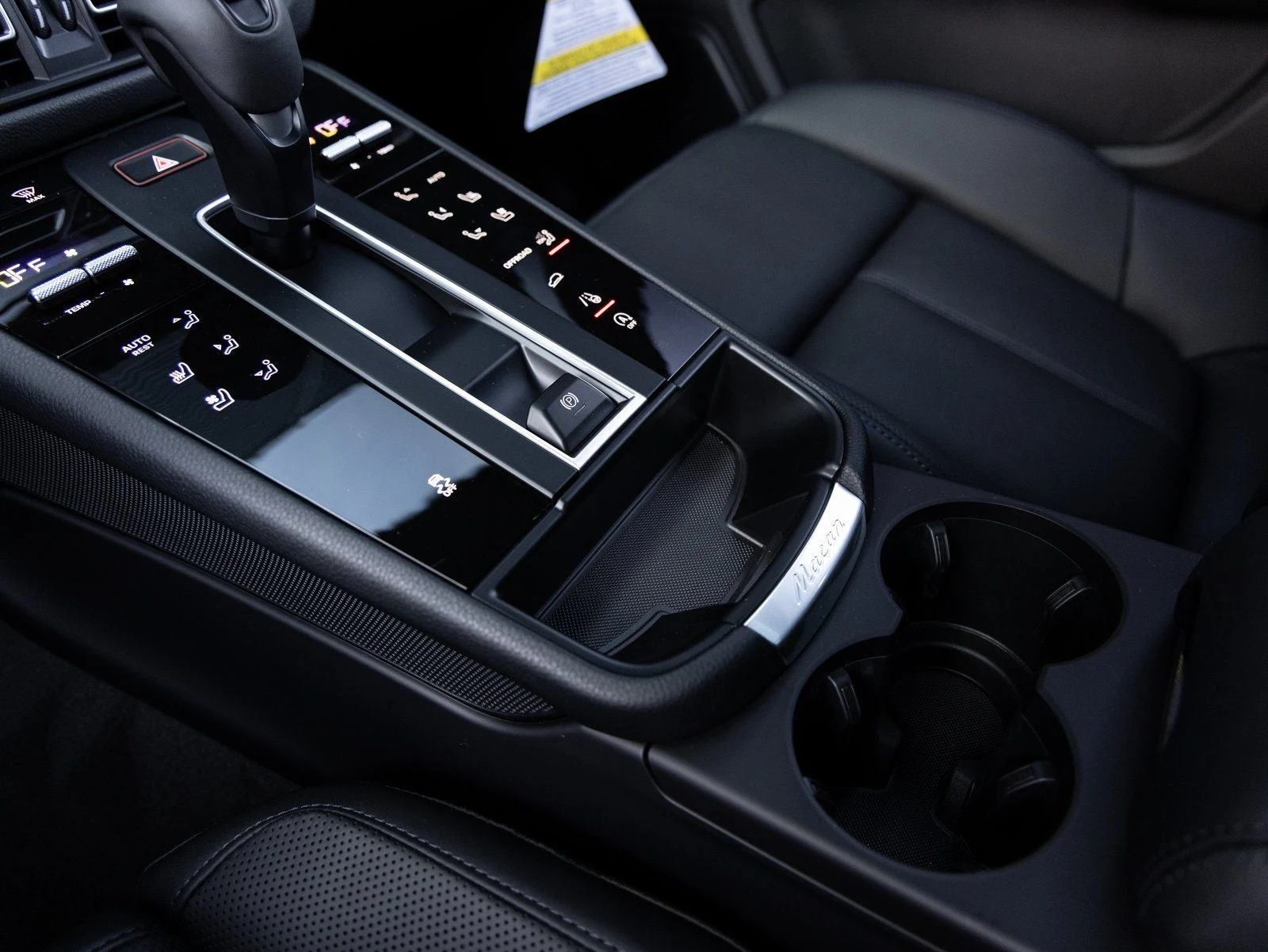 2026 Porsche Macan (95B), 19/20