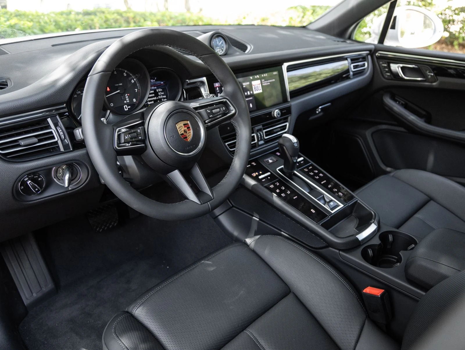 2026 Porsche Macan (95B), 4/20