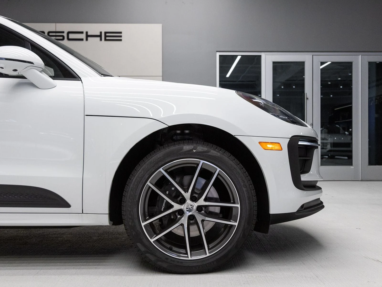 2026 Porsche Macan (95B), 11/20