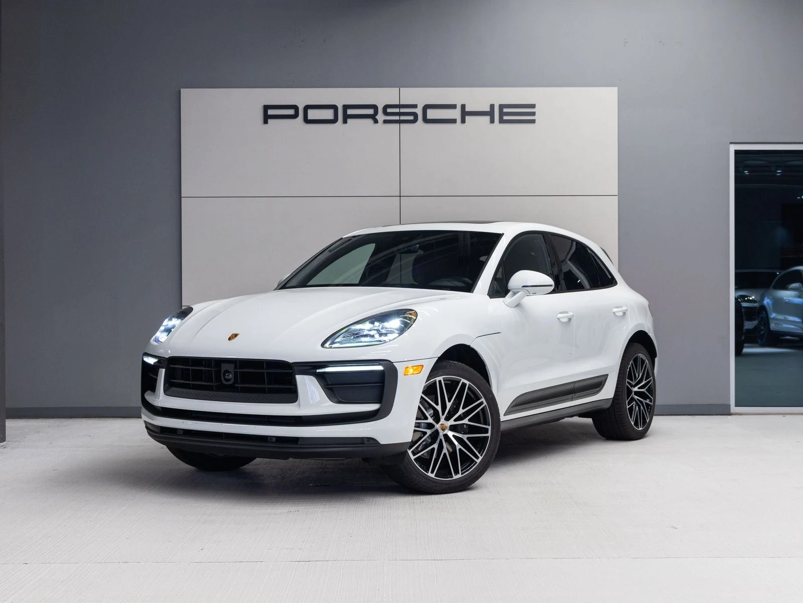 Porsche Macan (95B) · white · Indigo Auto Group