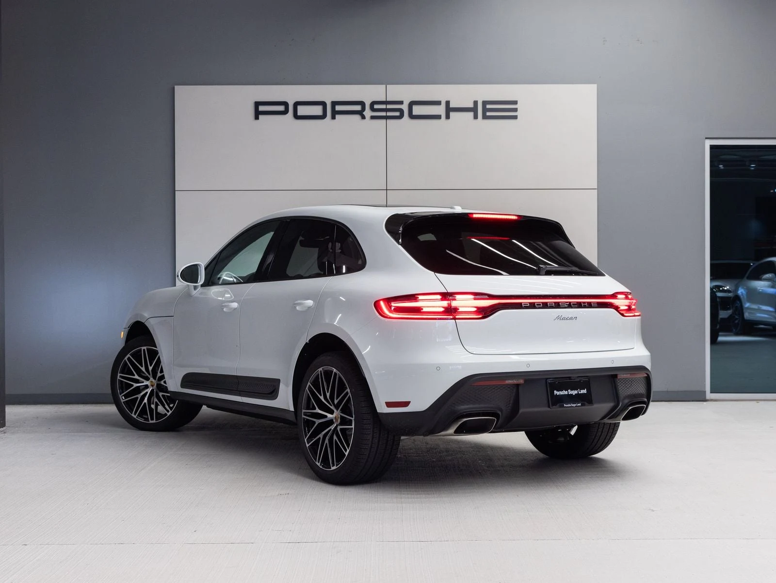 2026 Porsche Macan (95B), 3/20