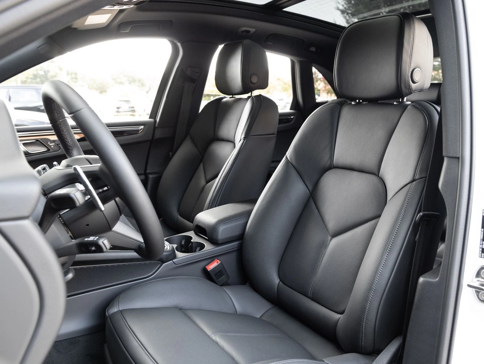 2026 Porsche Macan (95B), 5/20