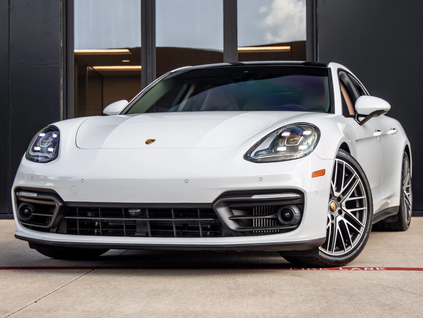 Porsche Panamera Platinum Edition (971) · Carrara White Metallic · Indigo Auto Group